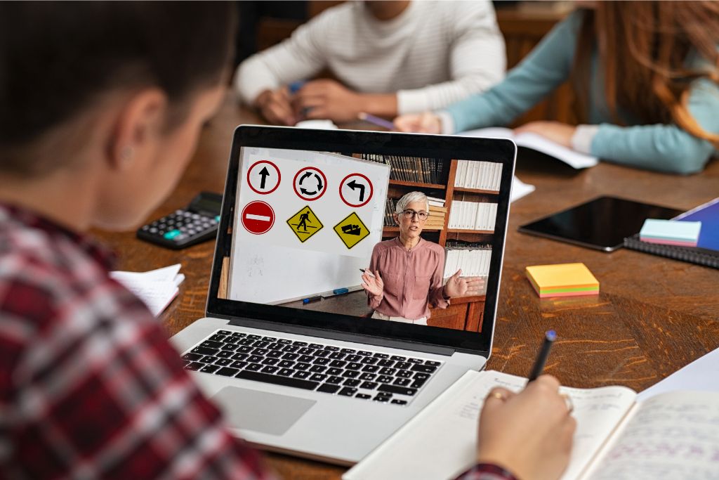 Comment passer le Code de la route sur internet, en ligne ?