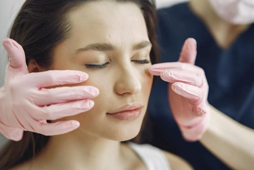 Quand et pourquoi consulter un professionnel pour un diagnostic de la peau ?