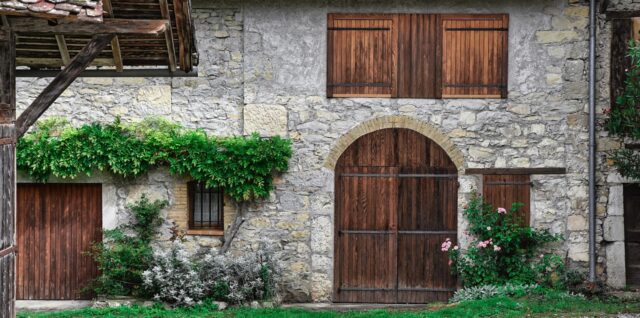 transformez votre salle de bain en un espace moderne et fonctionnel grâce à nos services de rénovation. découvrez des idées créatives, des matériaux de qualité et des conseils d'experts pour réaliser la salle de bain de vos rêves.